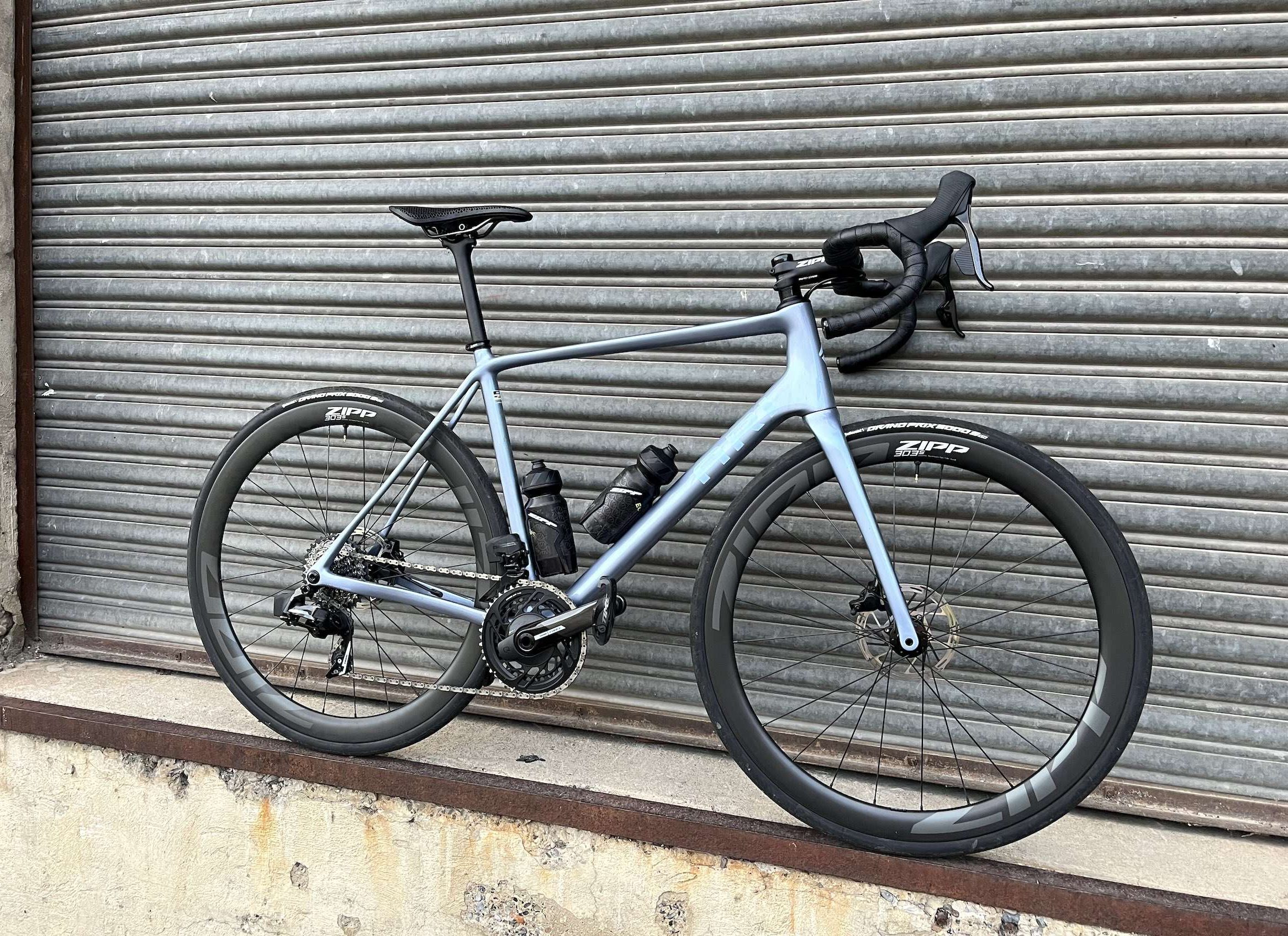 Ari Suncrest Review: A Lightweight Climbing Bike