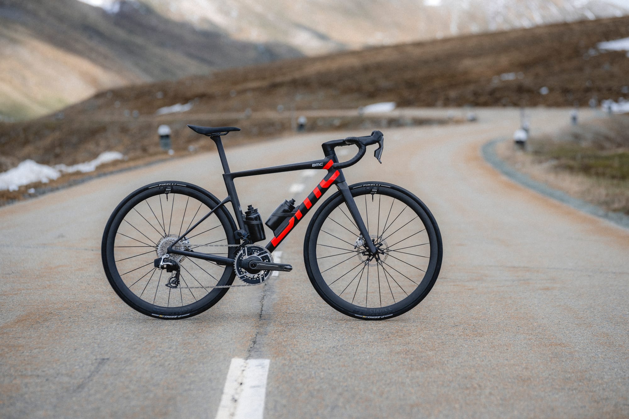 BMC's revamped Teammachine SLR 01 is 16% lighter, but ...