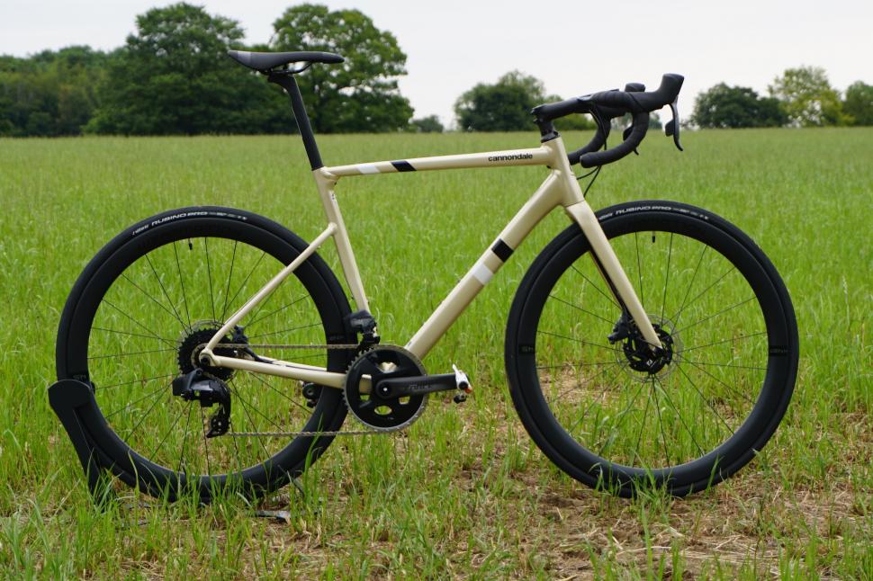 New Cannondale CAAD13 First Ride - Can aluminium still cut it?