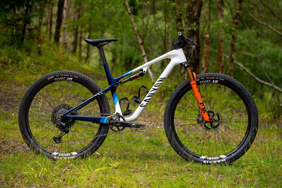 Canyon Lux World Cup CFR Team review - Full-Suspension - Mountain Bikes