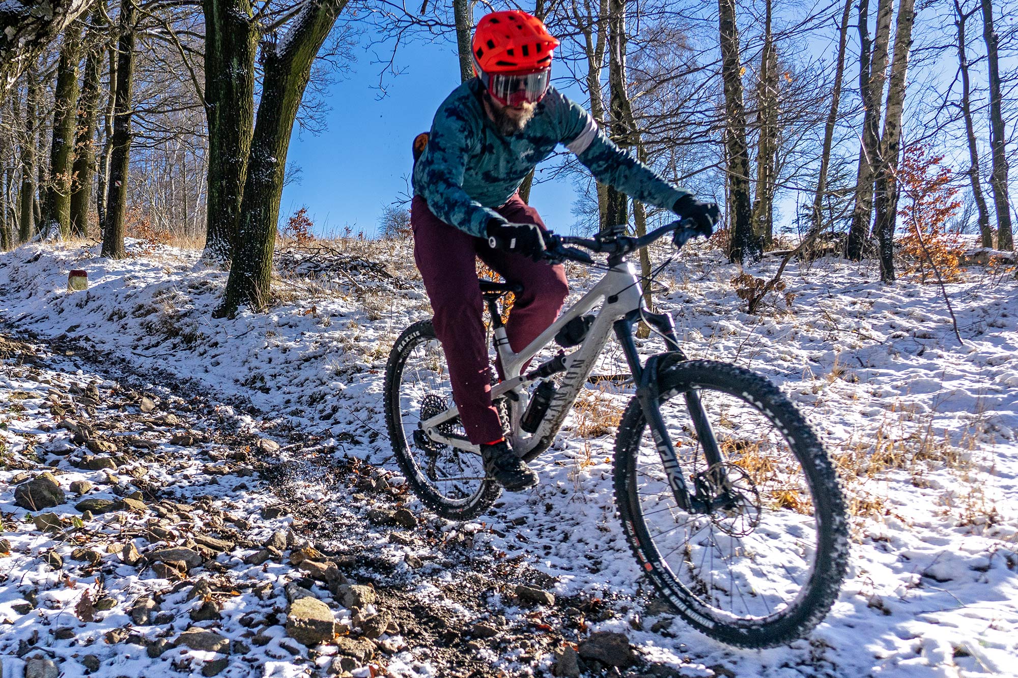 Review: Short-travel enduro Spectral 125 is Canyon’s most fun mountain bike in our first rides!