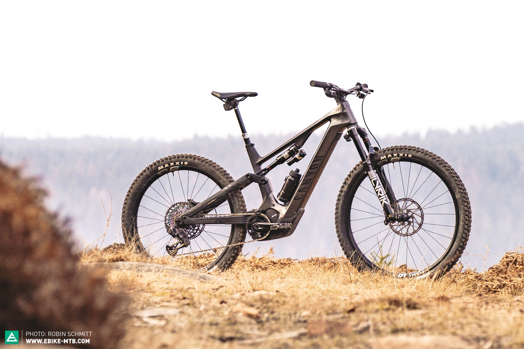 New Canyon Spectral:ON CFR LTD 2022 with a 900 Wh battery – Au-revoir range anxiety? | E-MOUNTAINBIKE Magazine