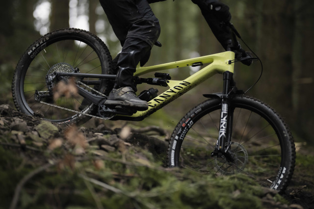 Canyon Spectral CF 9 first ride review