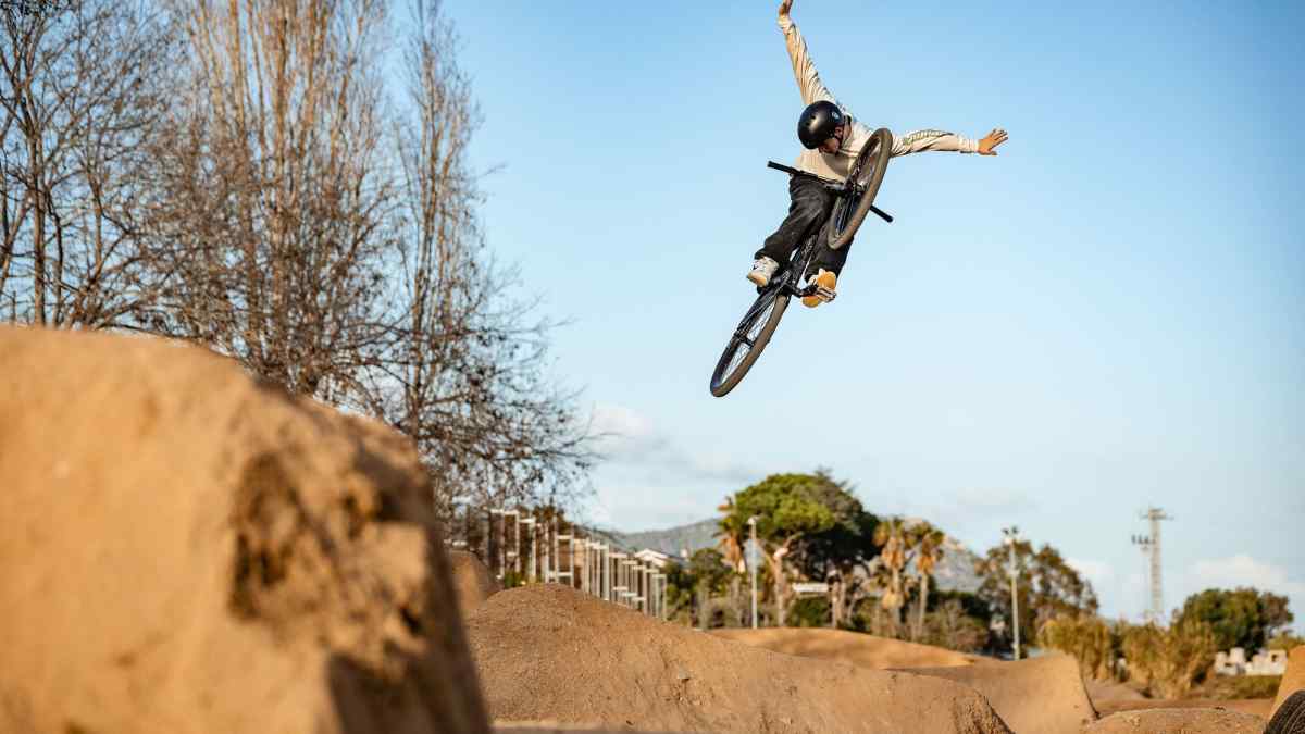 7 neue Dirtbikes für Dirtlines & Pumptracks im Schnell-Check | BIKE