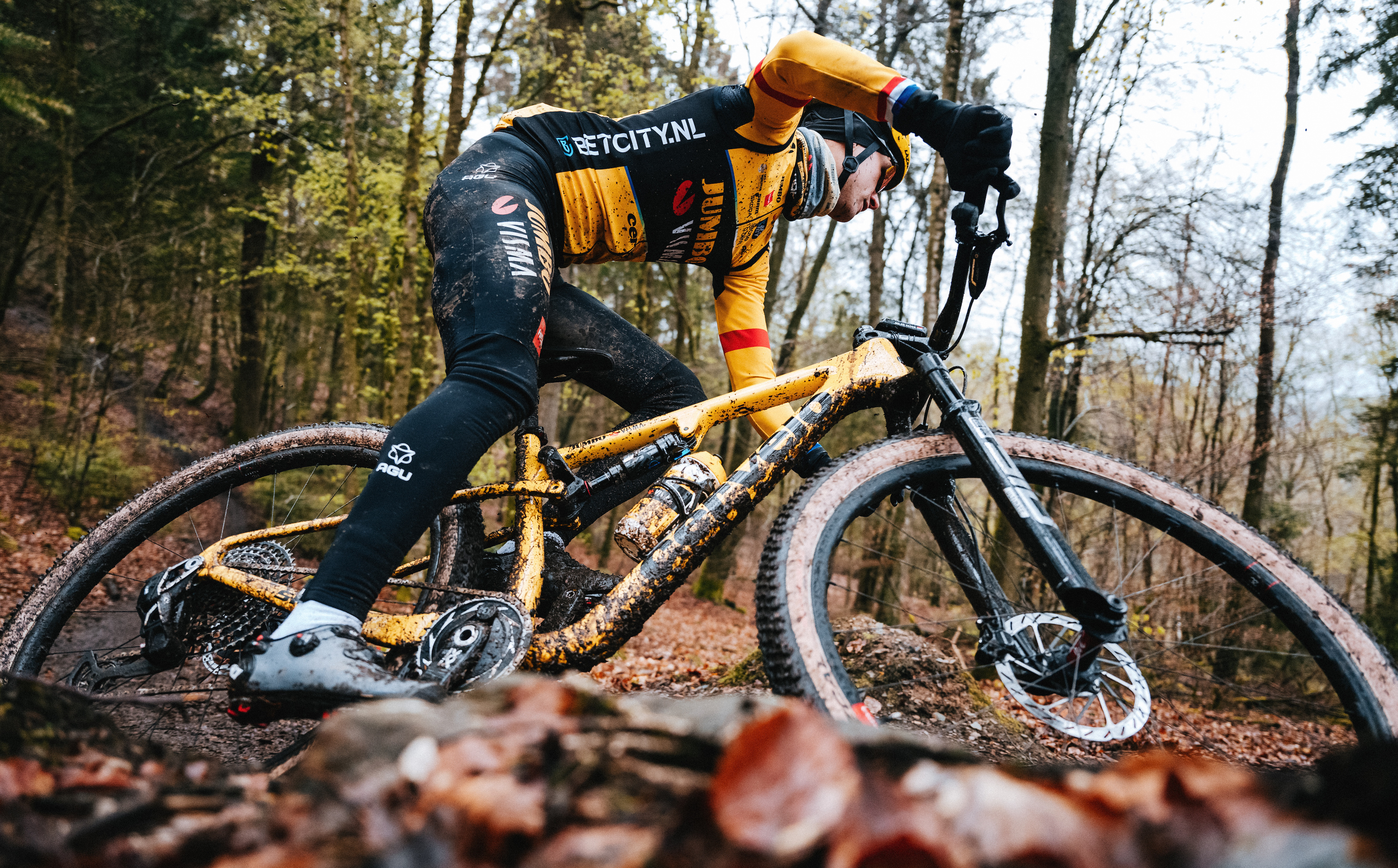 Exclusive first ride impressions of Cervelo's new full send & full-sus ZFS-5 World Cup XCO MTB