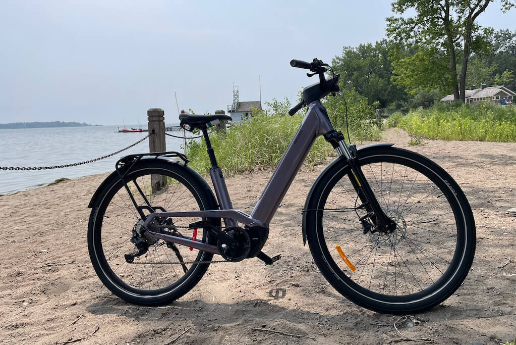 Review: The new Devinci E-Griffin is an urban commuter's dream bike