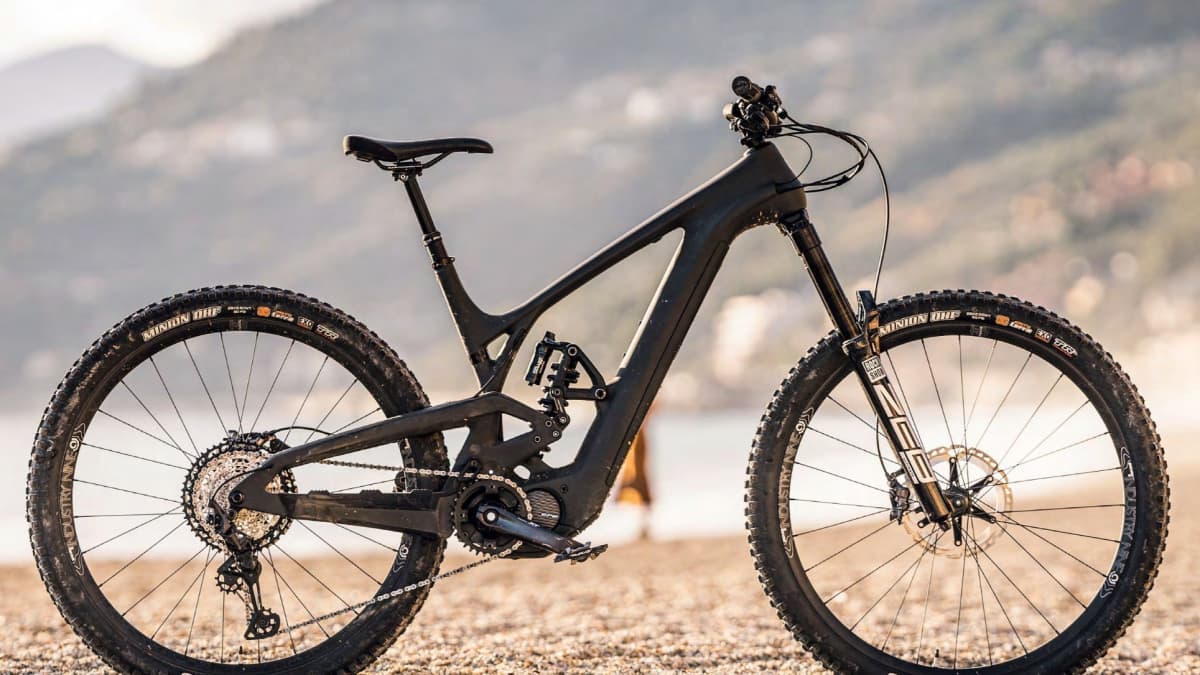 Evil Epocalypse: extravagantes E-Enduro im Test - Highend-US-Enduros  | BIKE