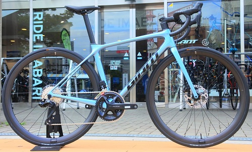 2025 Giant TCR Advanced Pro Disc 1 105 di2 road test ride review all you need to know