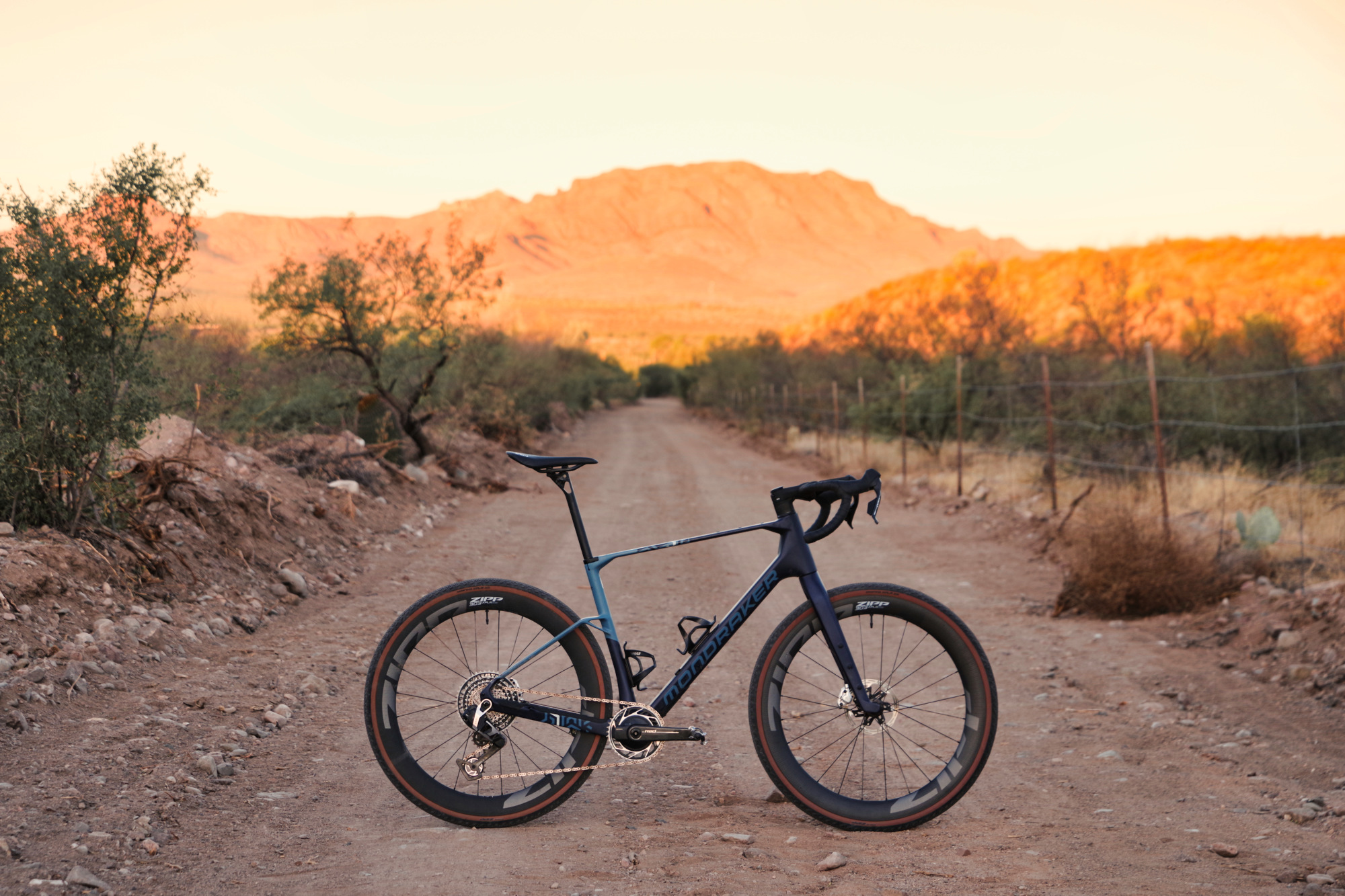 First Ride: MONDRAKER ARID CARBON 2025 – A gravel ...