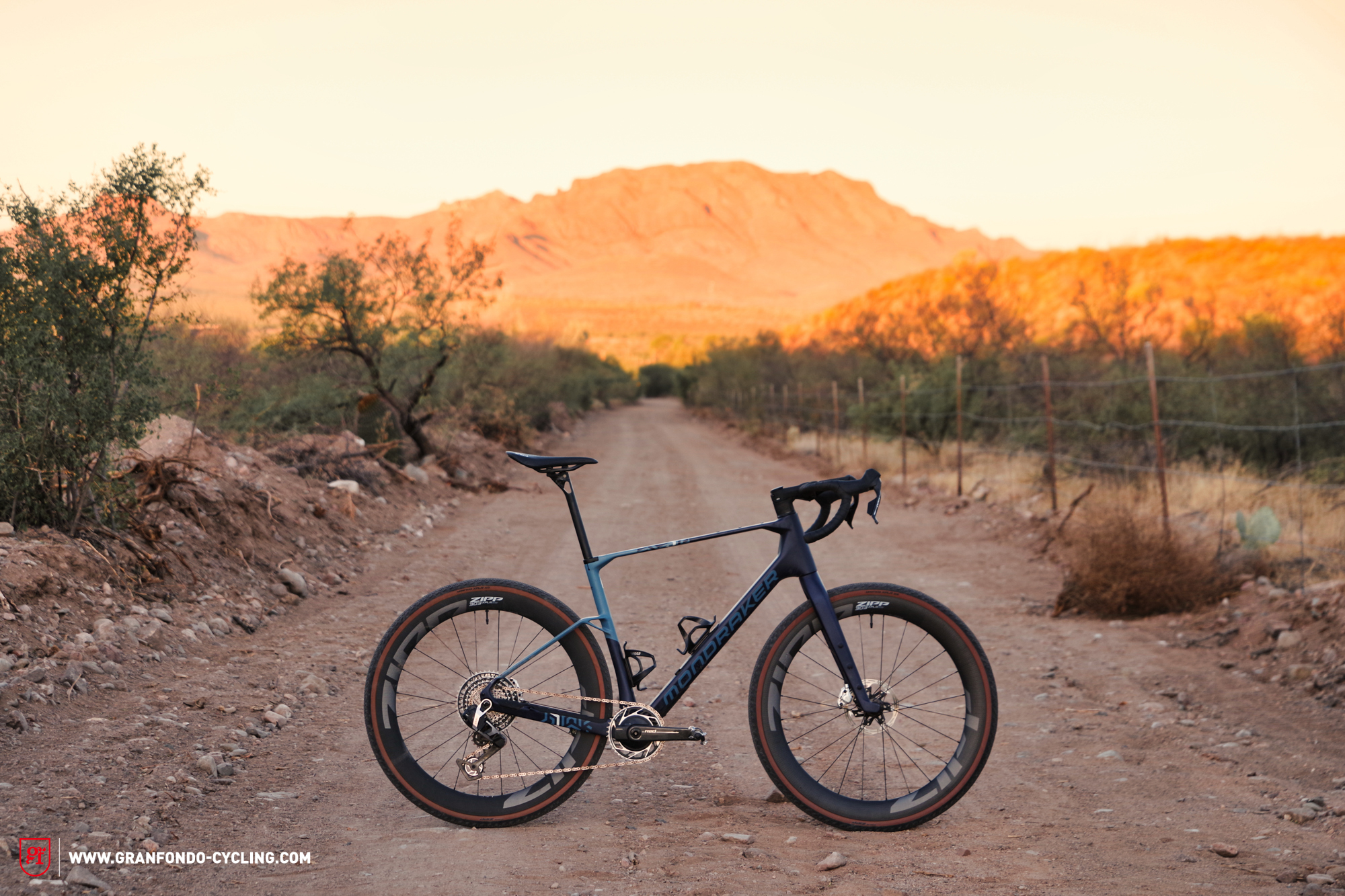First Ride: MONDRAKER ARID CARBON 2025 – A gravel outlaw in the Mild-West