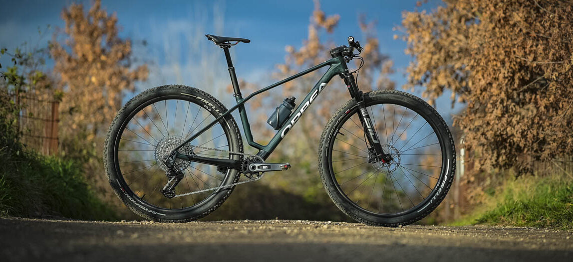 TEST - Orbea Alma 2025: tanto stravagante, quanto intuitiva