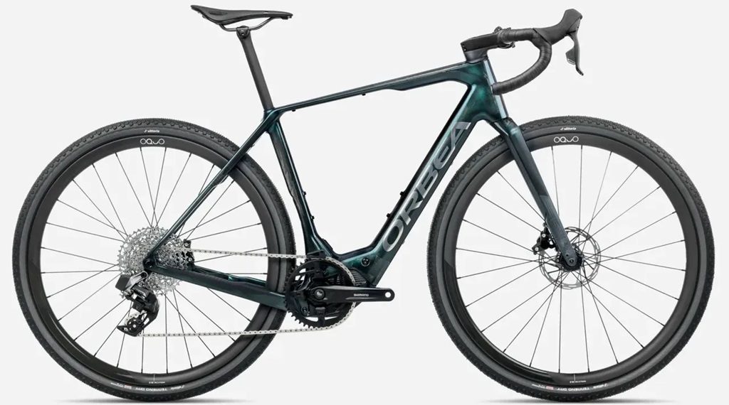 Nuova e-bike Orbea DENNA 2025 foto prezzo scheda tecnica versioni recensione completa tutto quello che devi sapere (realmente)