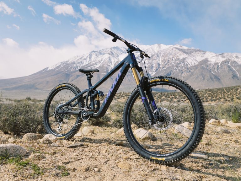 First Look & Ride Impressions: All-New Pivot Firebird