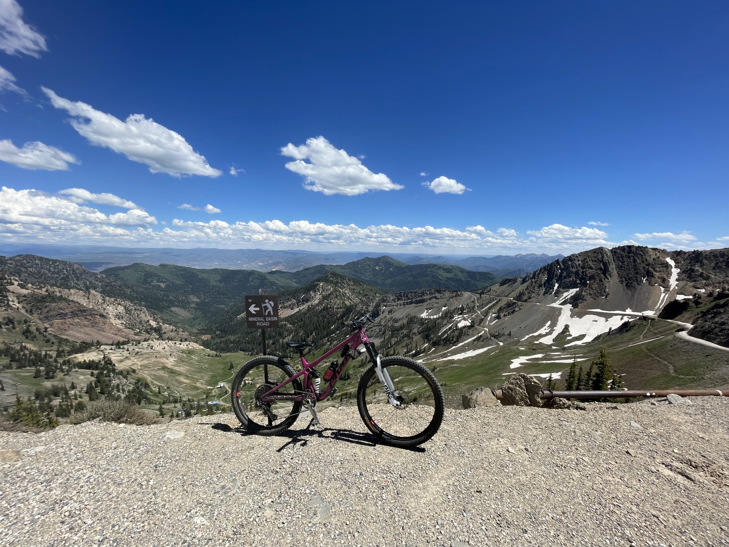 Pivot Shadowcat Review 2023 - Ty's MTB Adventure Blog