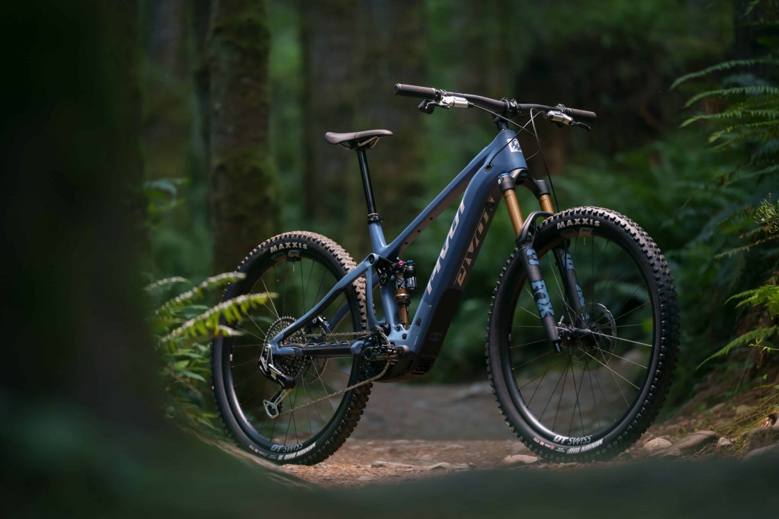 2026 Pivot Shuttle AM Review: More Power, Less Weight, Same All ...