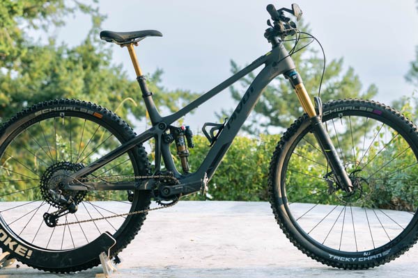 Pivot Shuttle SL Lightweight eMTB Review - The Loam Wolf