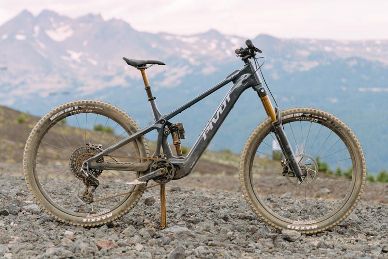 PIVOT SHUTTLE SL/AM REVIEW