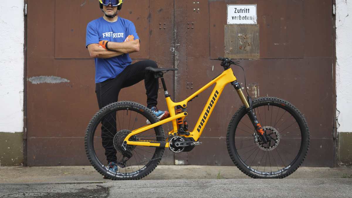 Propain Ekano 2 CF im Langzeit-Test: Edel-Freerider für grobes Geläuf  | BIKE