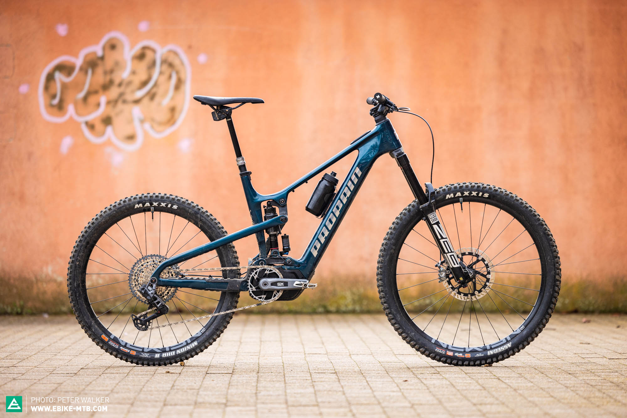 Das Propain Ekano 2 CF – Im großen E-Mountainbike-Test 2024 | E-MOUNTAINBIKE Magazine