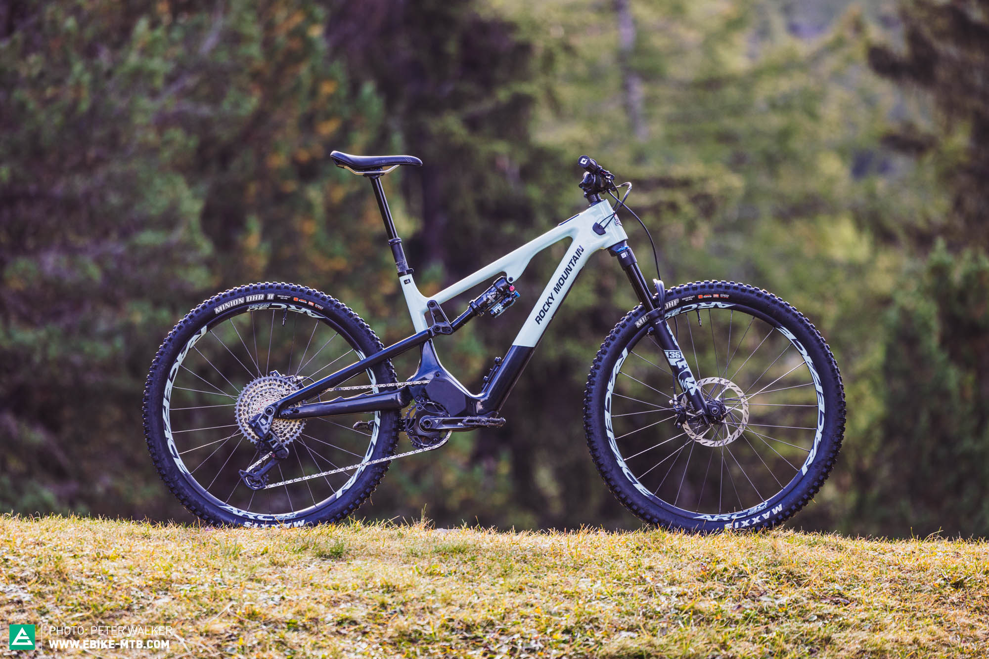 New 2025 Rocky Mountain Instinct Powerplay SL on review