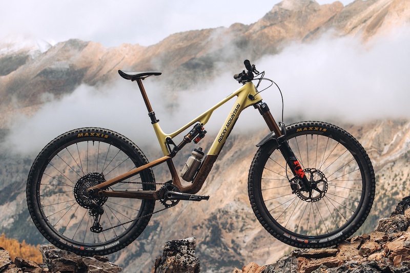 First Ride: The 2024 Rocky Mountain Instinct Gets Updated Geometry & In-Frame Storage - Pinkbike