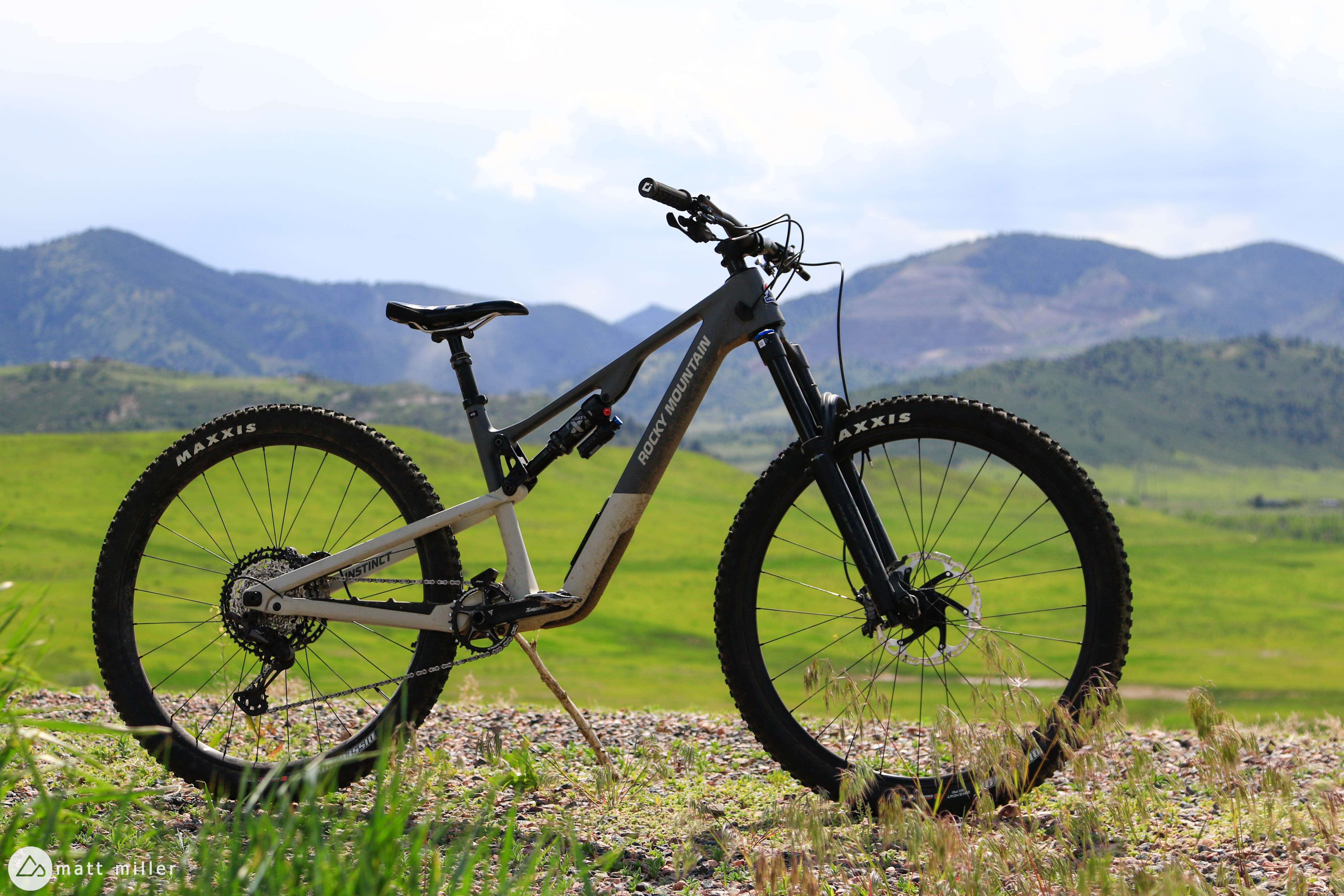 The 2024 Rocky Mountain Instinct Adds Frame Storage, Adjustability, and Aggressive Geo [Review]