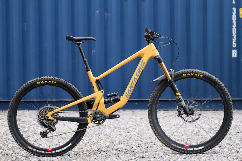 Review: 2022 Santa Cruz Bronson - Mixed Wheels For ...