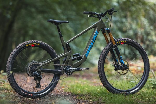 Santa Cruz Bronson CC AXS Reserve review - MBR