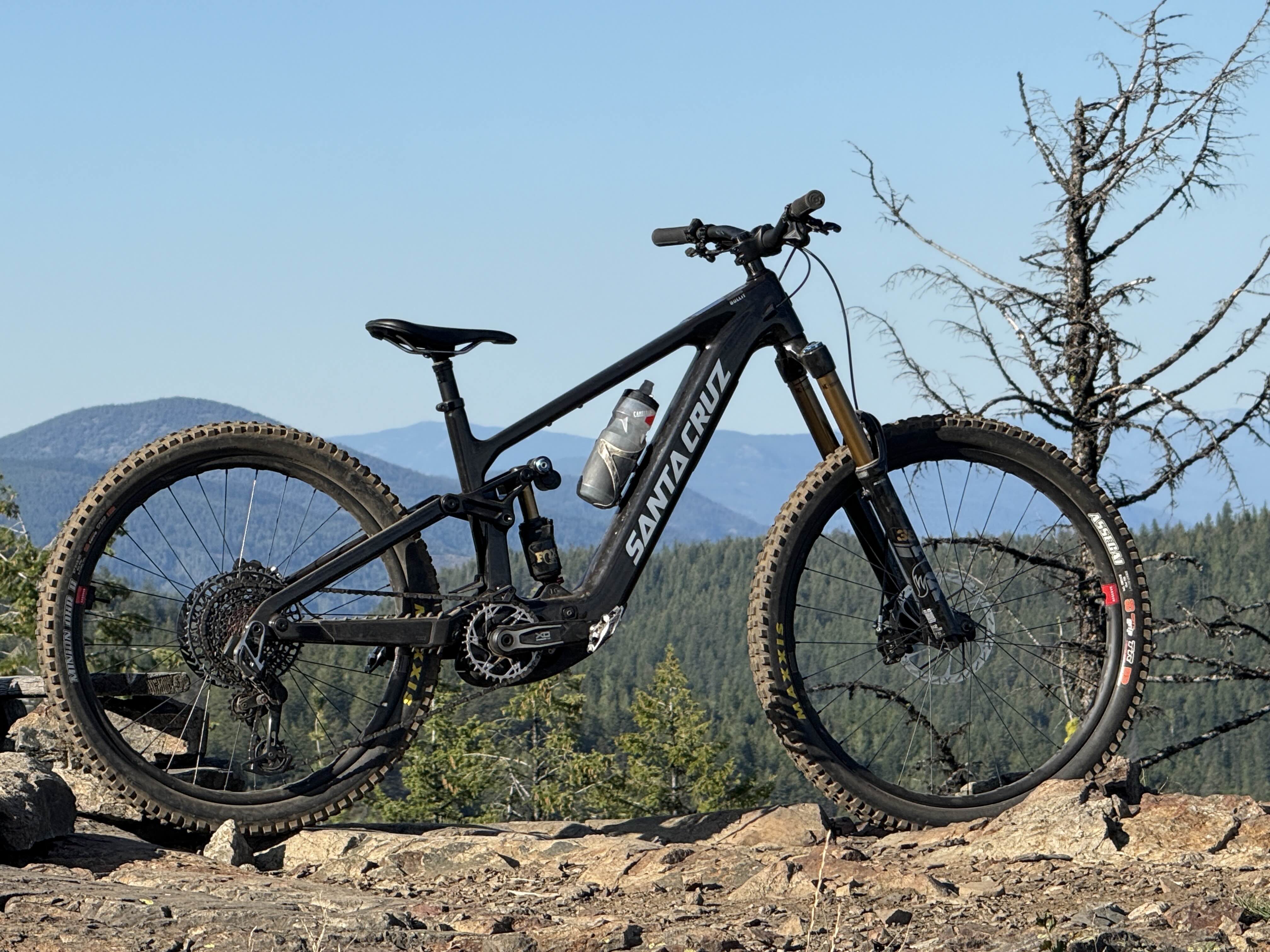 Santa Cruz Bullit X0 AXS RSV Review | GearJunkie Tested