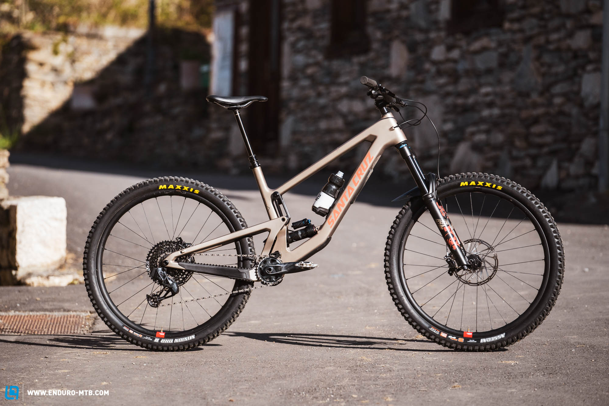 New Santa Cruz Megatower GX AXS RSV 2022 first ride ...