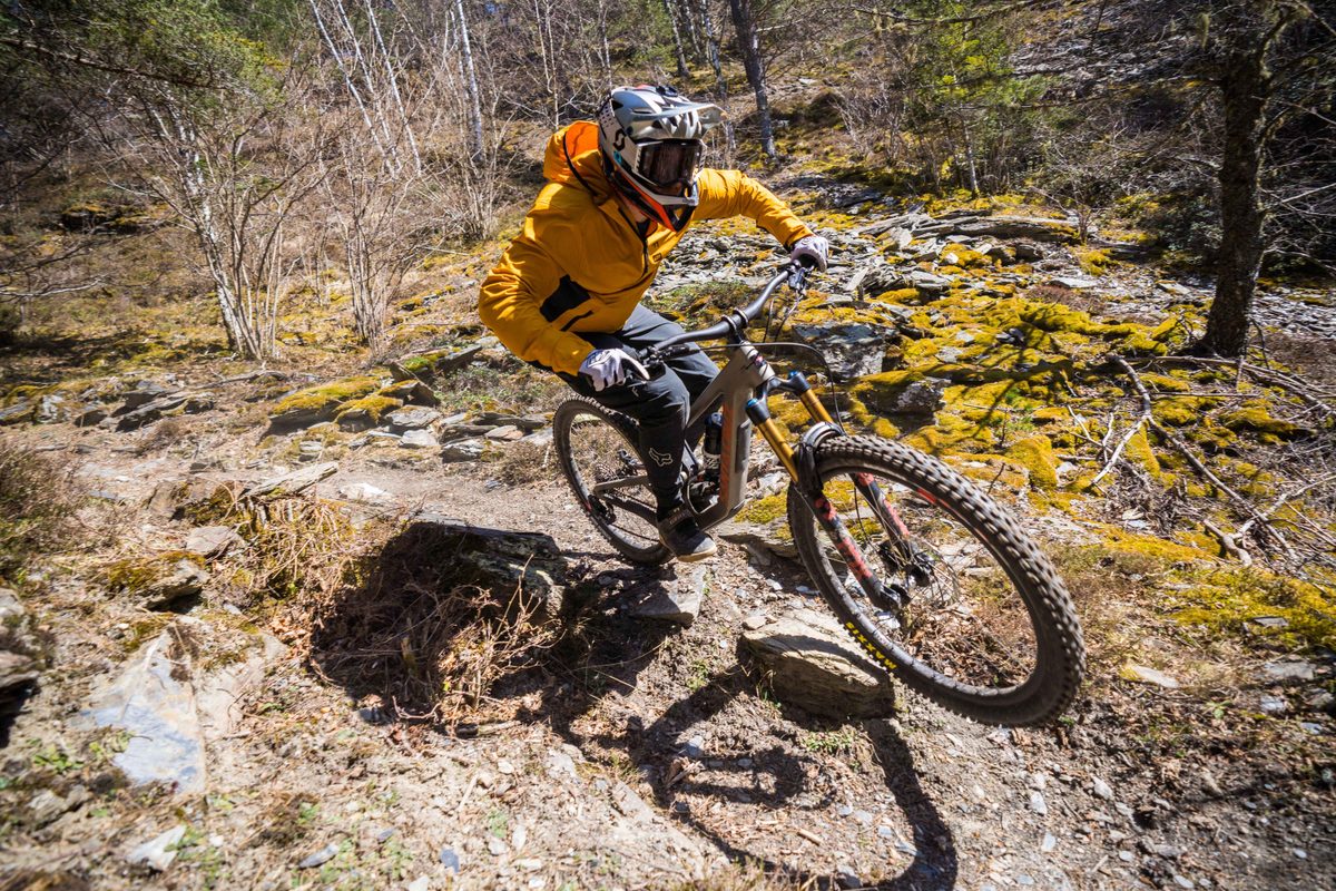 2022 Santa Cruz Megatower CC X01 AXS RSV first ride ...