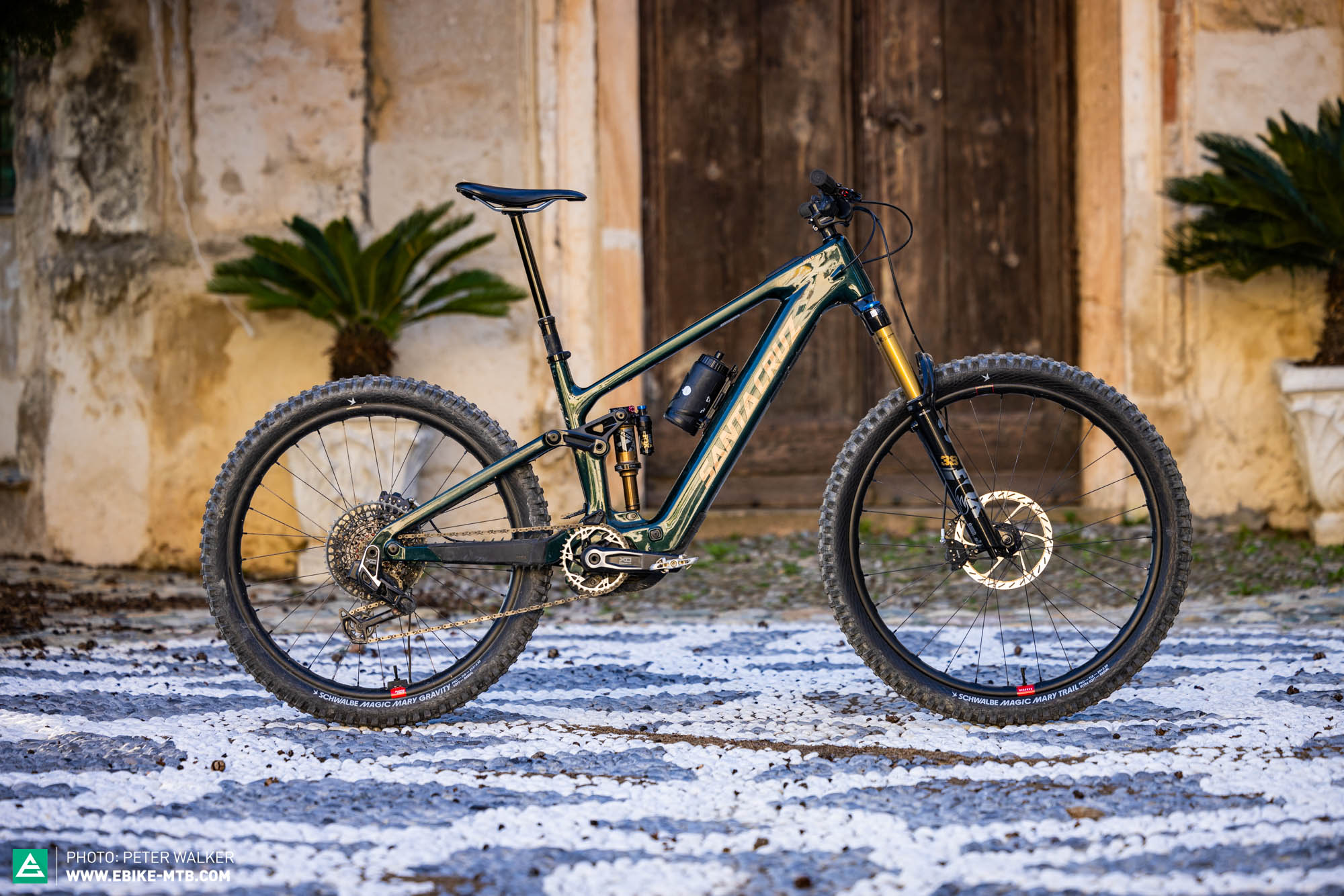 The best e-mountain bike of 2025? Santa Cruz Vala X0 AXS RSV ...