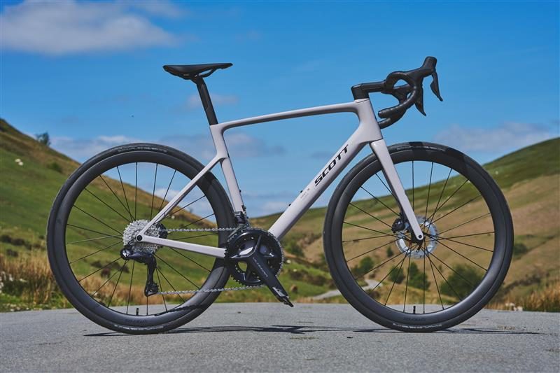 Scott Addict RC 20 review: maybe the most refined ...