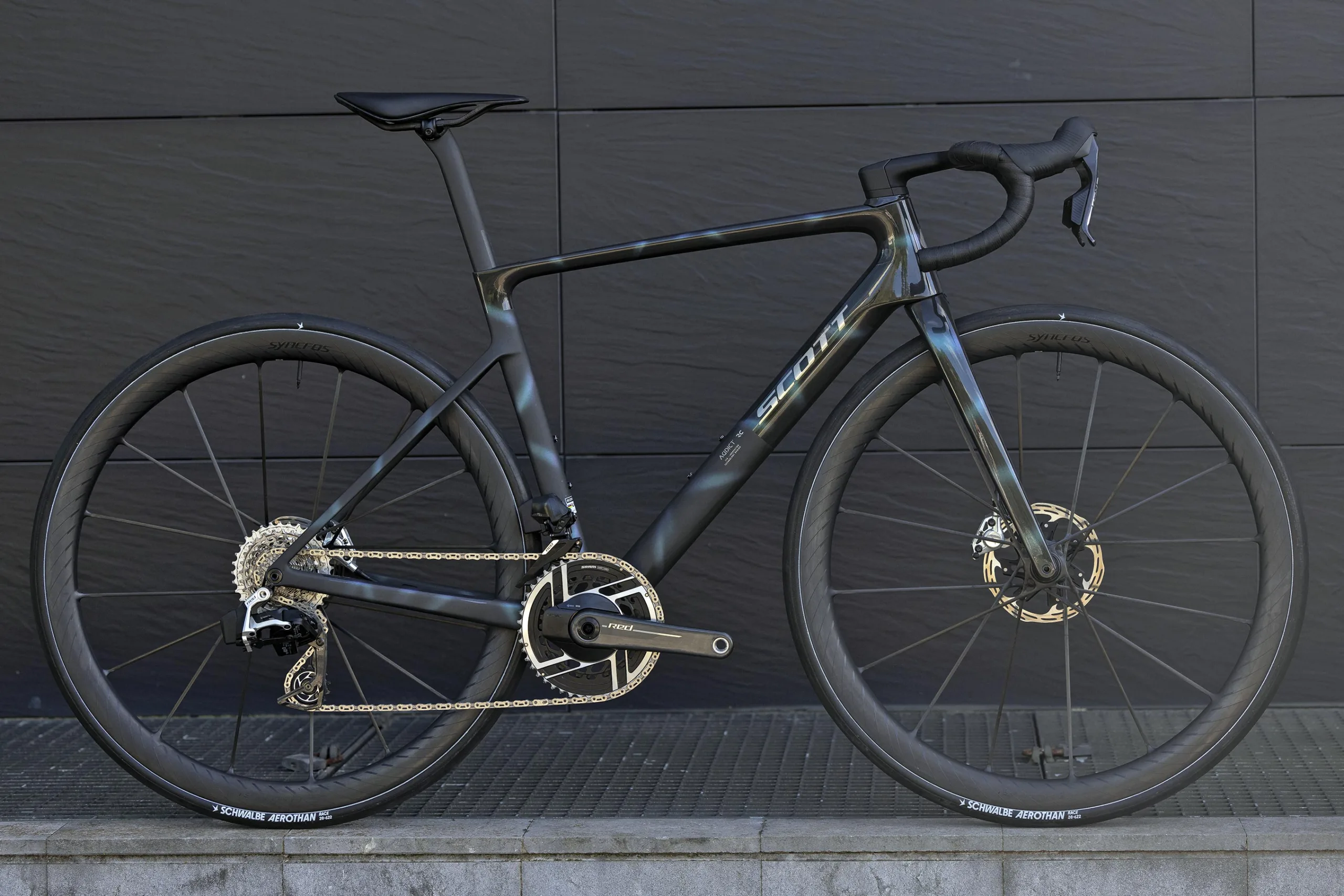 Scott Addict RC 2025: The Ultimate Sub-6kg Road Bike Experience review and buyers guide