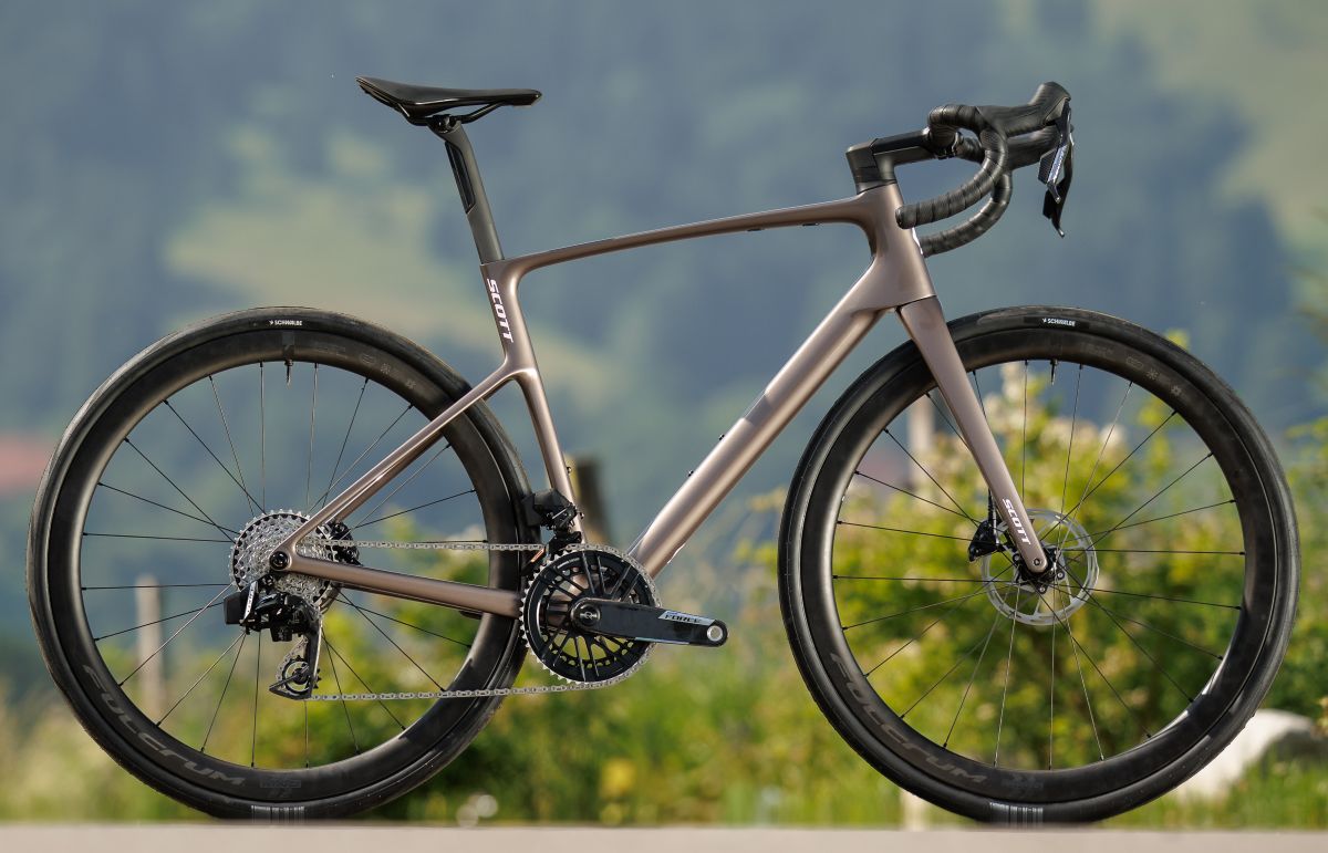 Scott Addict 10 Sram Force AXS 2026: Test Ride and Review - Pros, Cons, Problems, Performance, and Everything You Need to Know