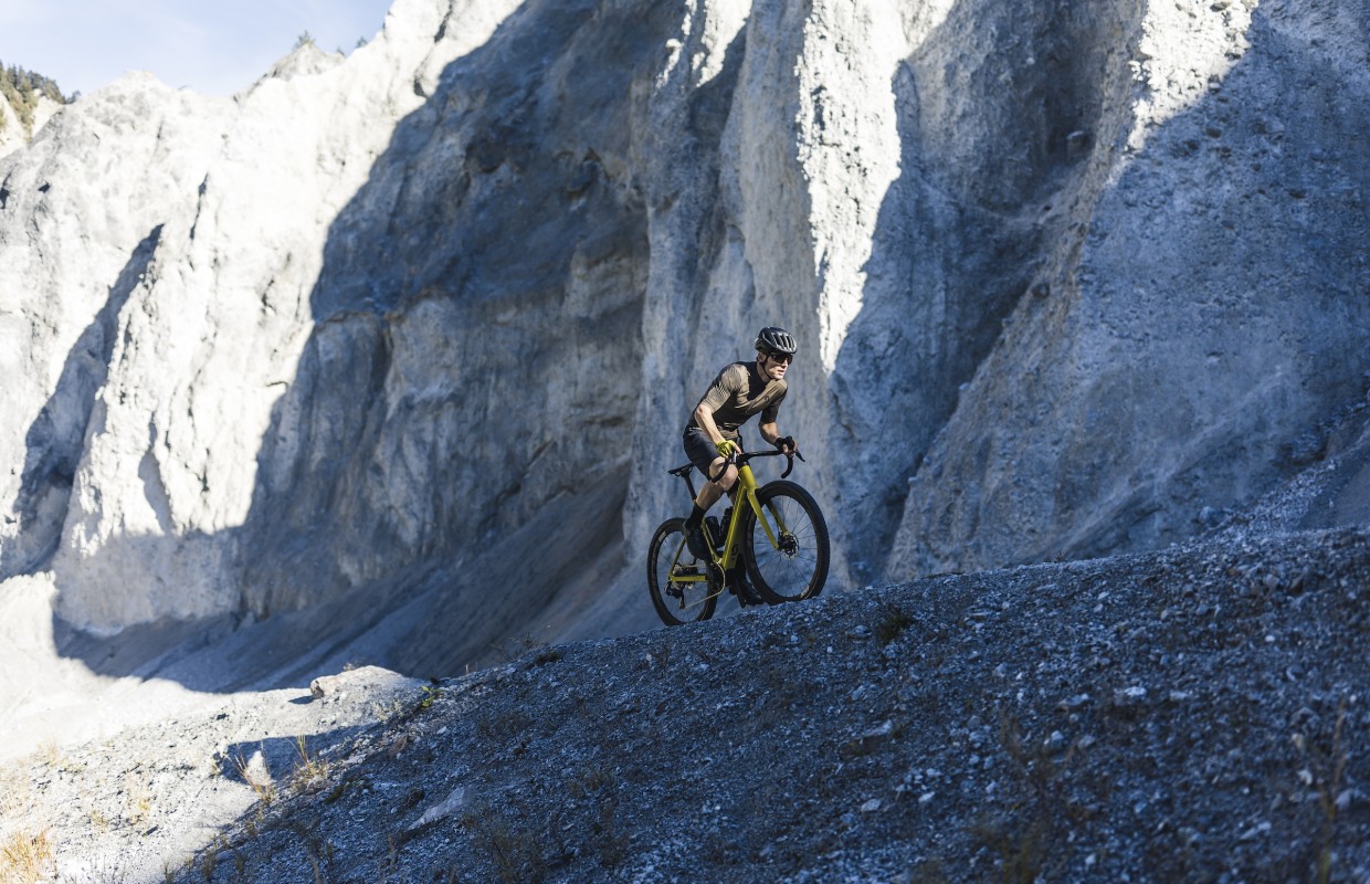 Testing the new SCOTT Solace eRIDE gravel and road bike