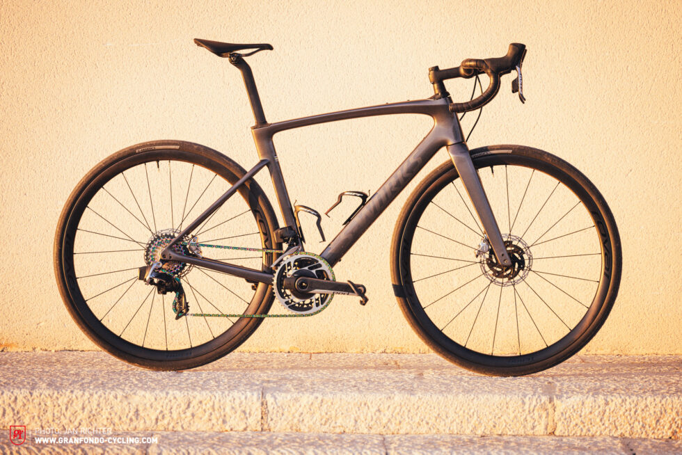 Specialized S-Works Roubaix SL8 – A gravel wolf in all- ...