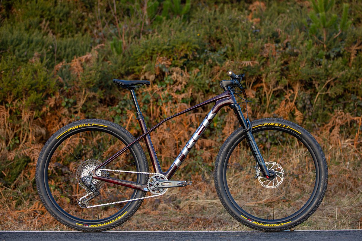 Trek Procaliber 9.7 AXS Gen 3 review: trail-friendly ...