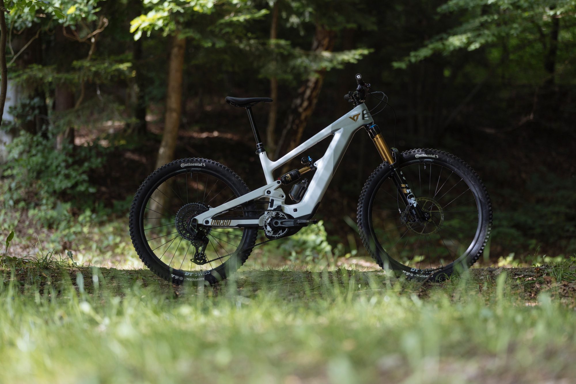 First Look Review : Pete’s YT Industries Decoy Core 4. - Wideopen Magazine