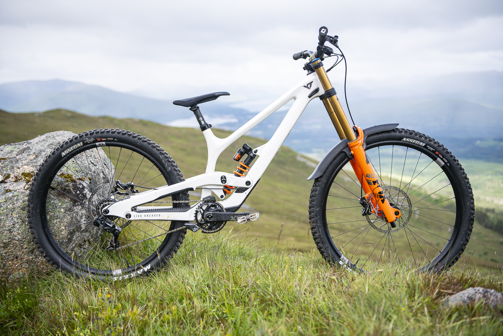 First Look Review : Pete's YT Industries Tues Core 4.