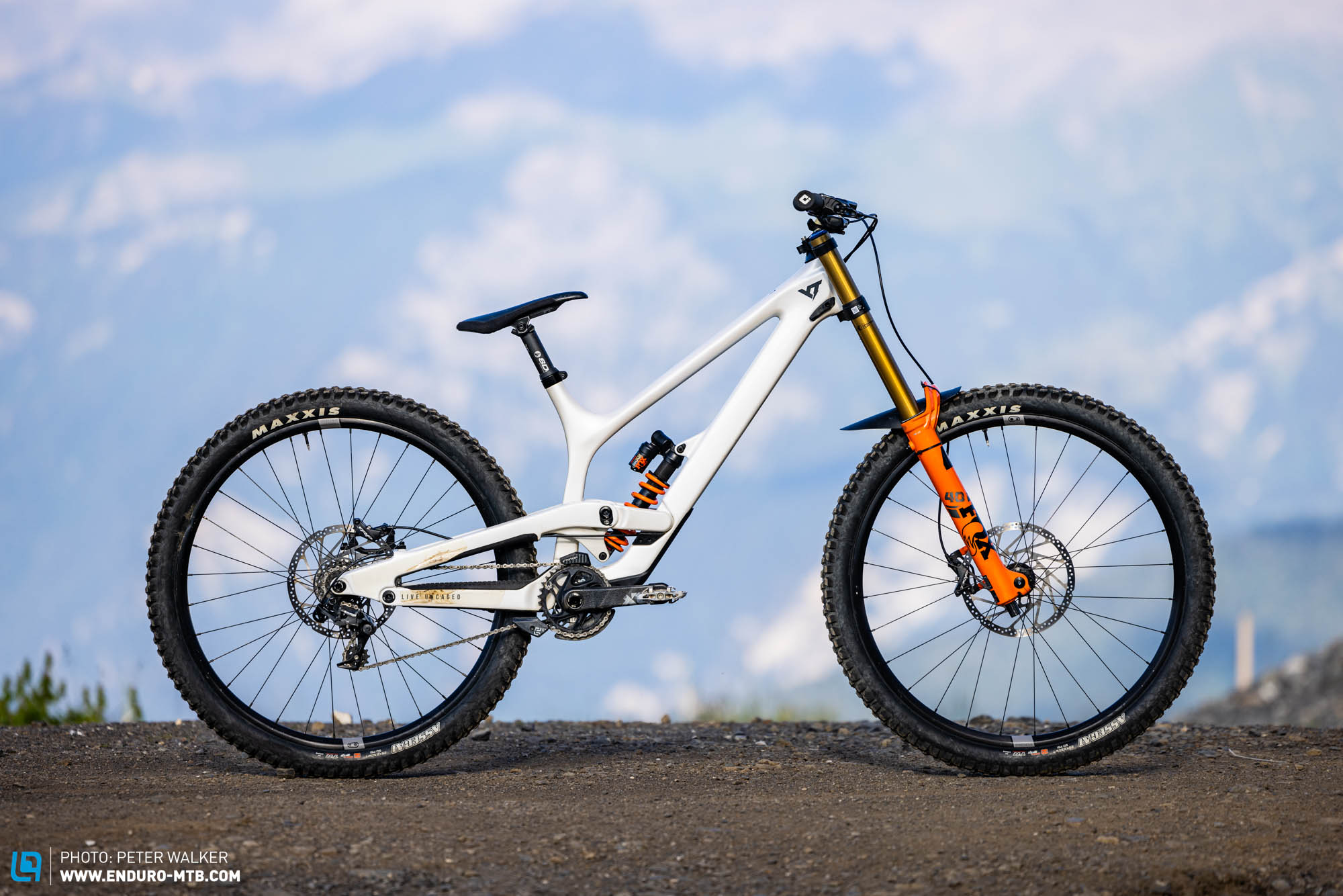 YT TUES MK4 – In our 2025 downhill comparison test